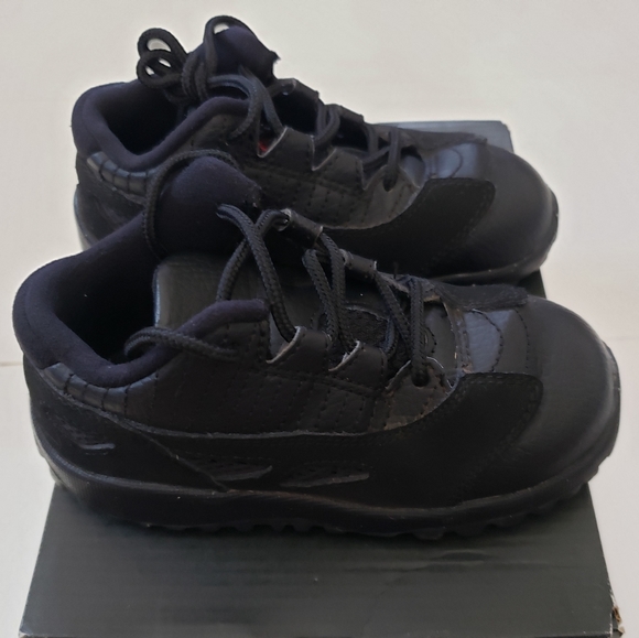 👟 Jordan 11 Retro Low Kids Sneaker Shoes - Picture 3 of 6